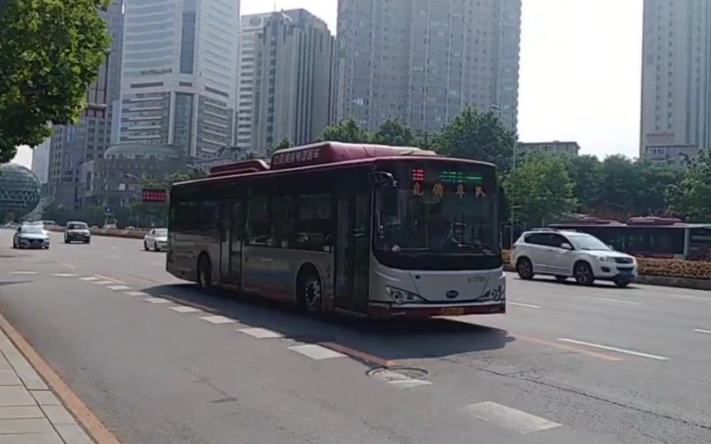 【先锋车队】大连公交15路比亚迪ck6121lgev友好广场出站