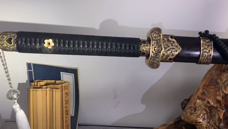 【张匠刀剑】绣春刀——白缨_哔哩哔哩 (゜-゜)つロ 干杯~-bilibili