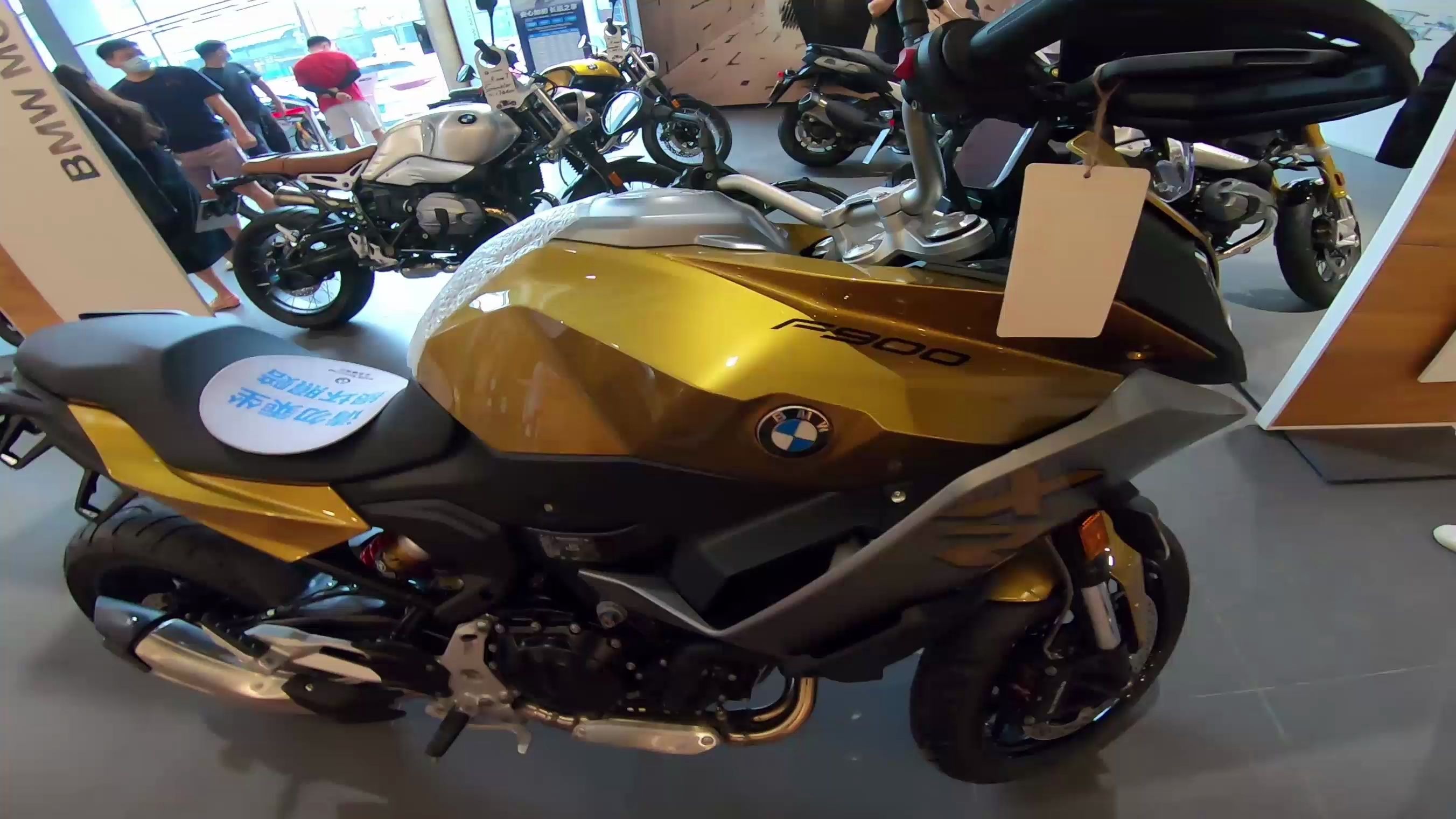 去看看车:宝马f900xr随手拍