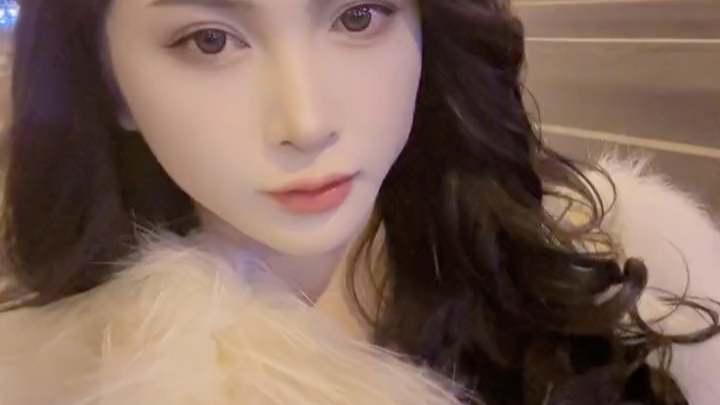 哈尔滨发现一个女装大佬