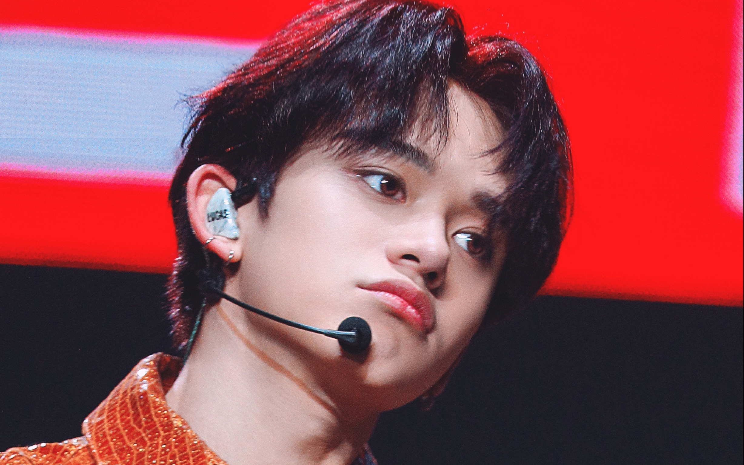 【lucas黄旭熙】模仿泡泡粉红小熊的可爱宝坨!_哔哩哔哩_bilibili