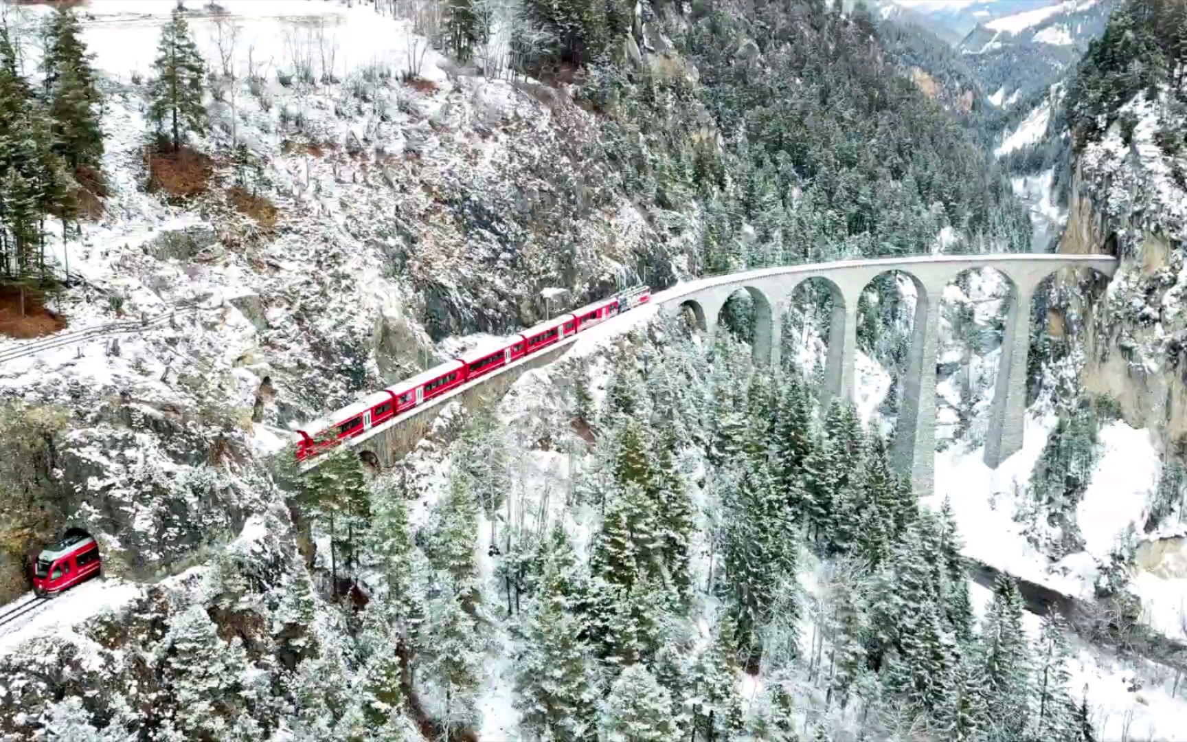 [图]入选UNESCO世界遗产名录的铁路高架桥-Landwasser Viaduct