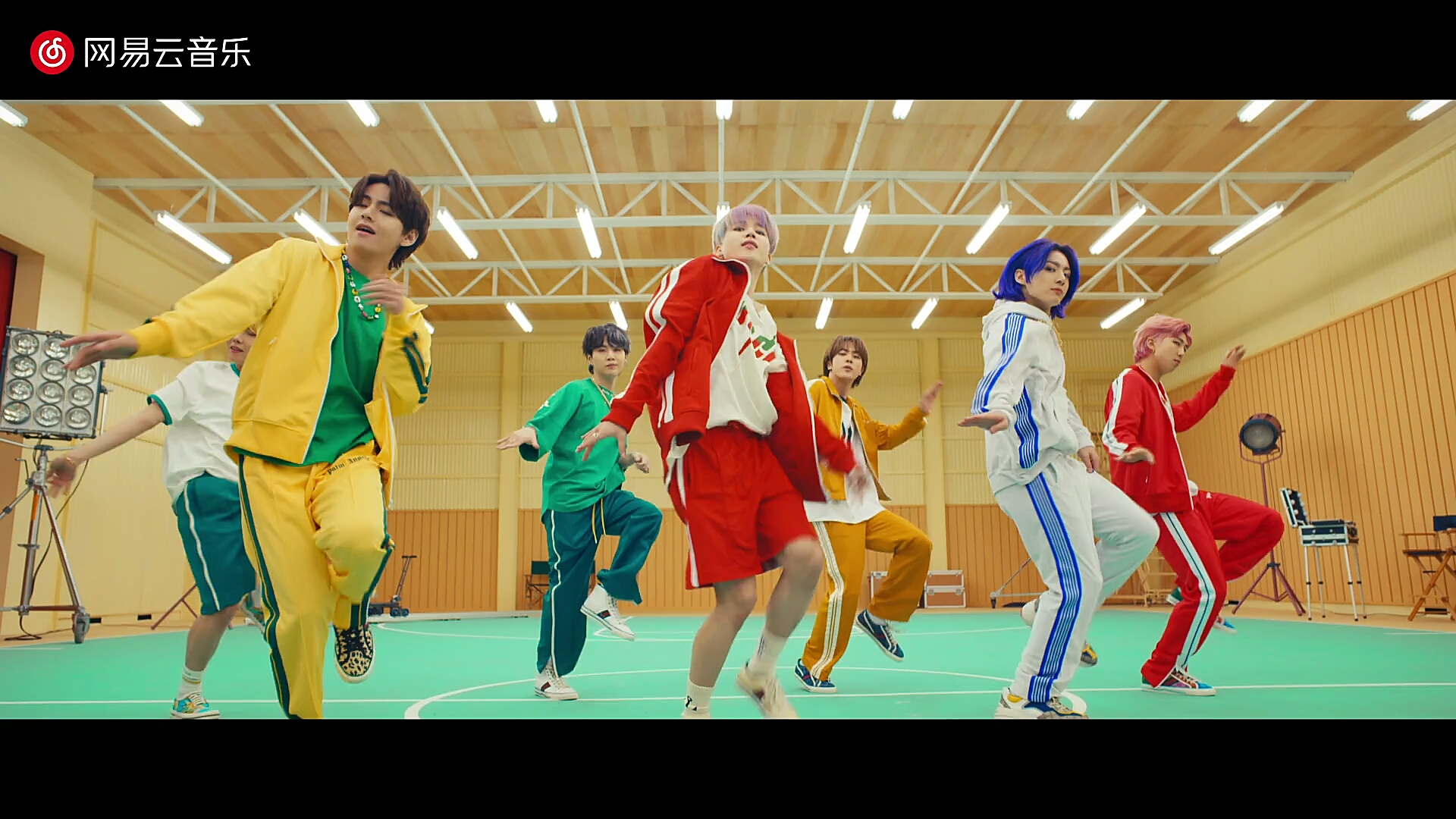 防弹少年团- butter (黄油)超清mv_哔哩哔哩_bilibili