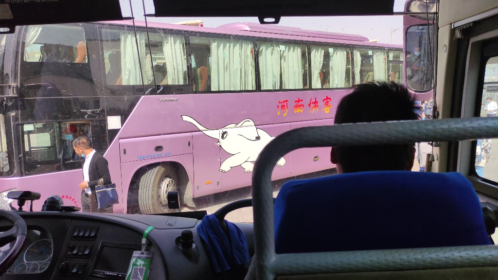 五一放假,等了3小时终于上车了