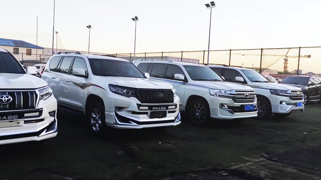 升级2020款丰田霸道2700,十多万香不香