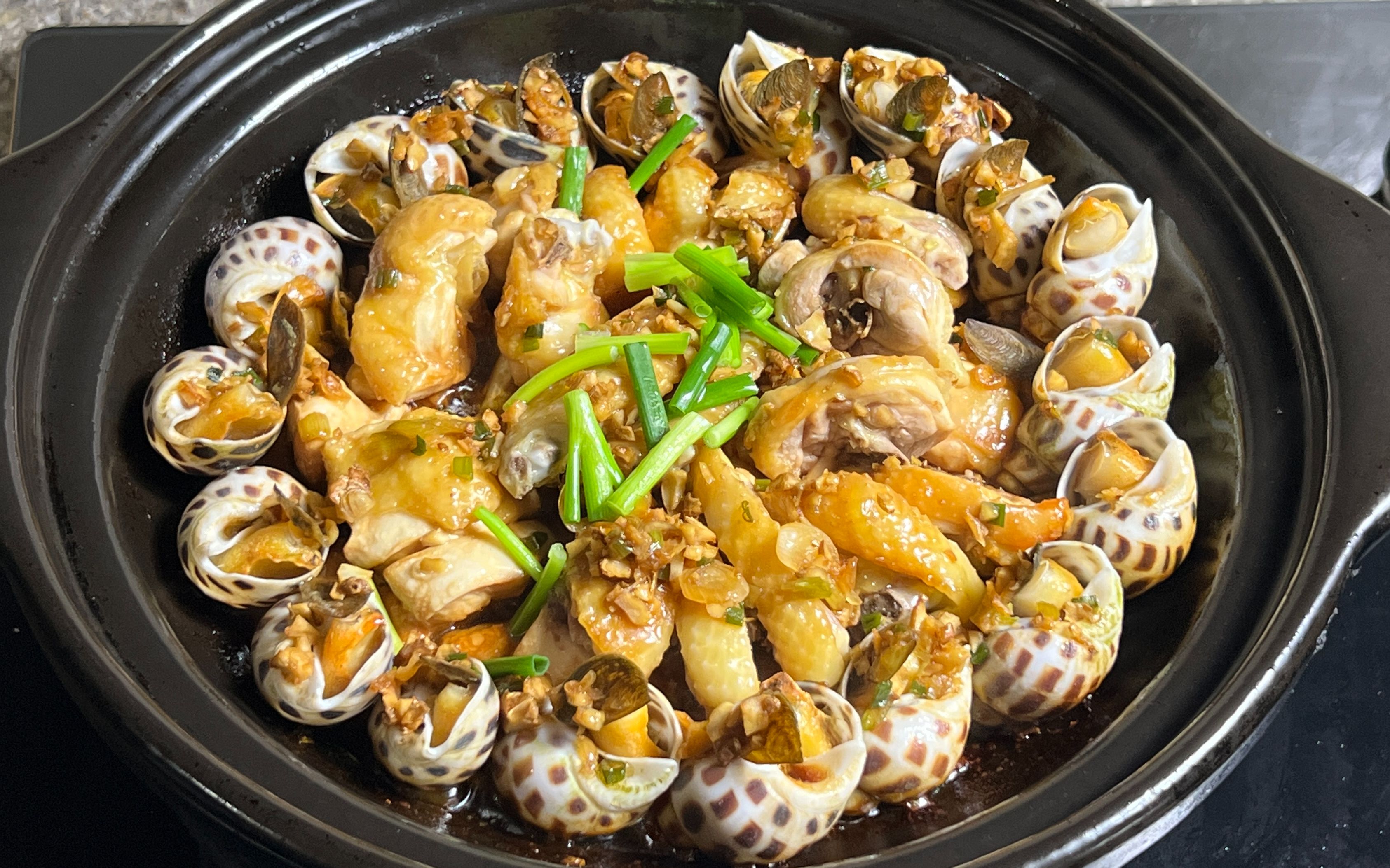 沙姜花螺鸡煲确实好吃,开盖香气扑鼻,做法简单,小白也能变大厨-鲜芋仙