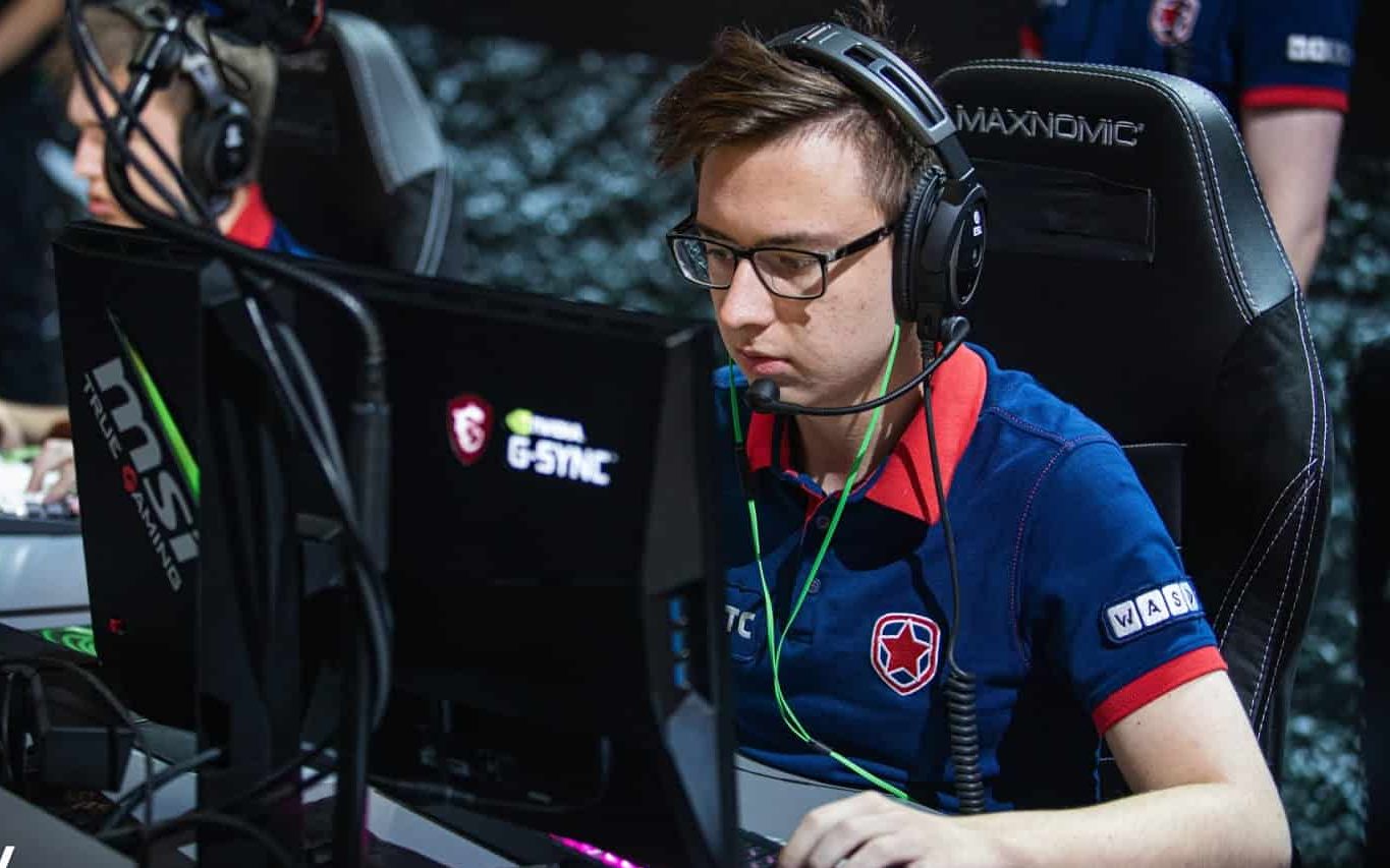 gambit ax1le (22/8) vs akuma (de_inferno)_csgo_第一视角