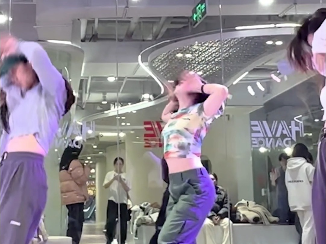 疯狂上头之——女王94团-mash up- by lee jung