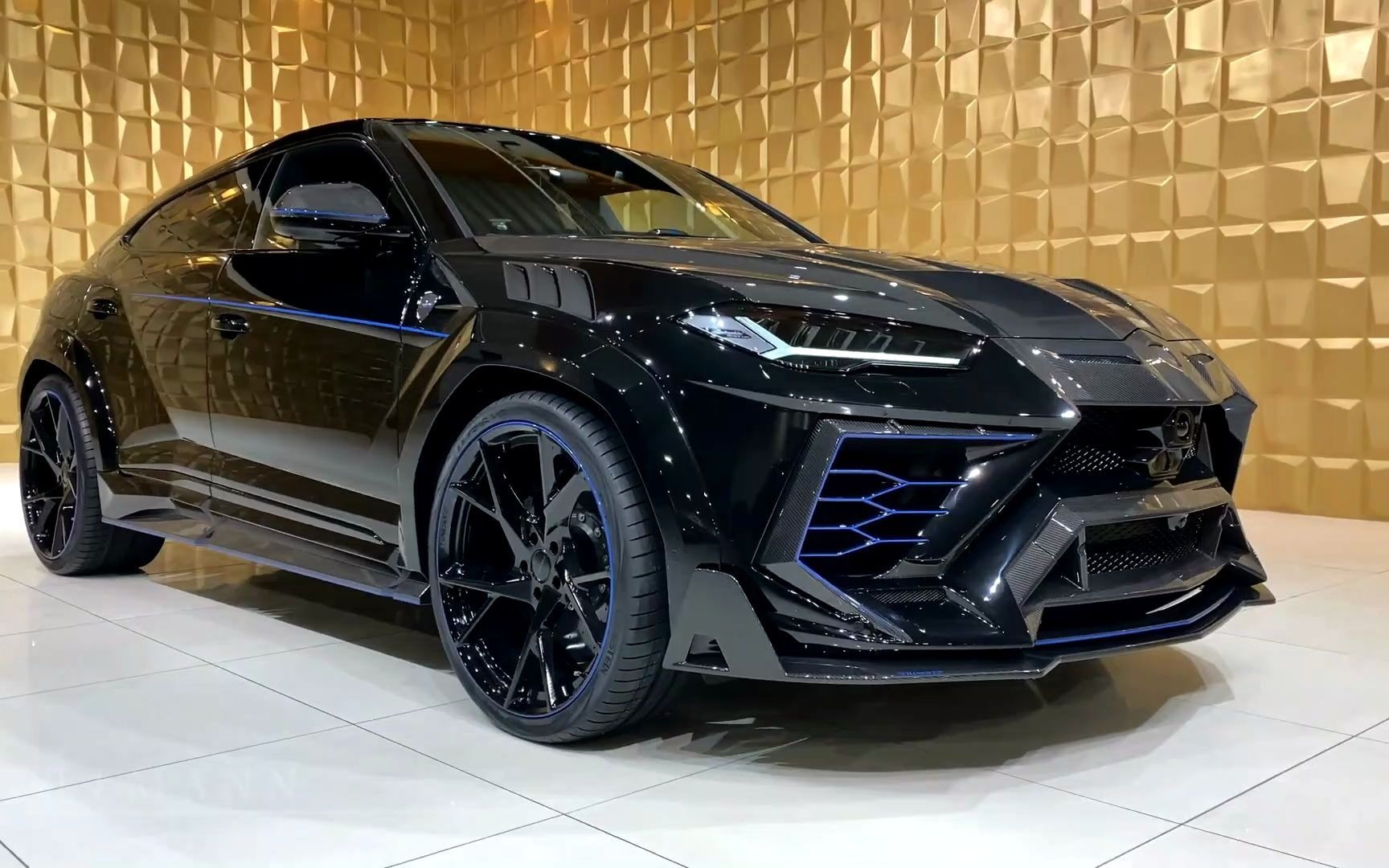 【全方位实拍】兰博基尼urus 迈莎锐改装_哔哩哔哩_bilibili