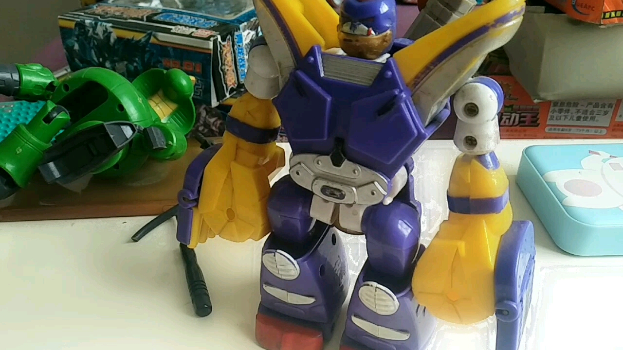 狂雷金刚拳,猛虎王借了它一半兵力,重情重义都不喜欢小人银铁和蓝毒兽