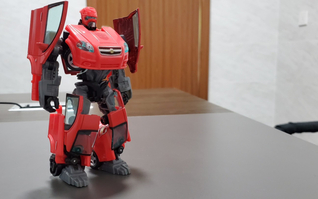 变形金刚雪佛兰乐风(背离)