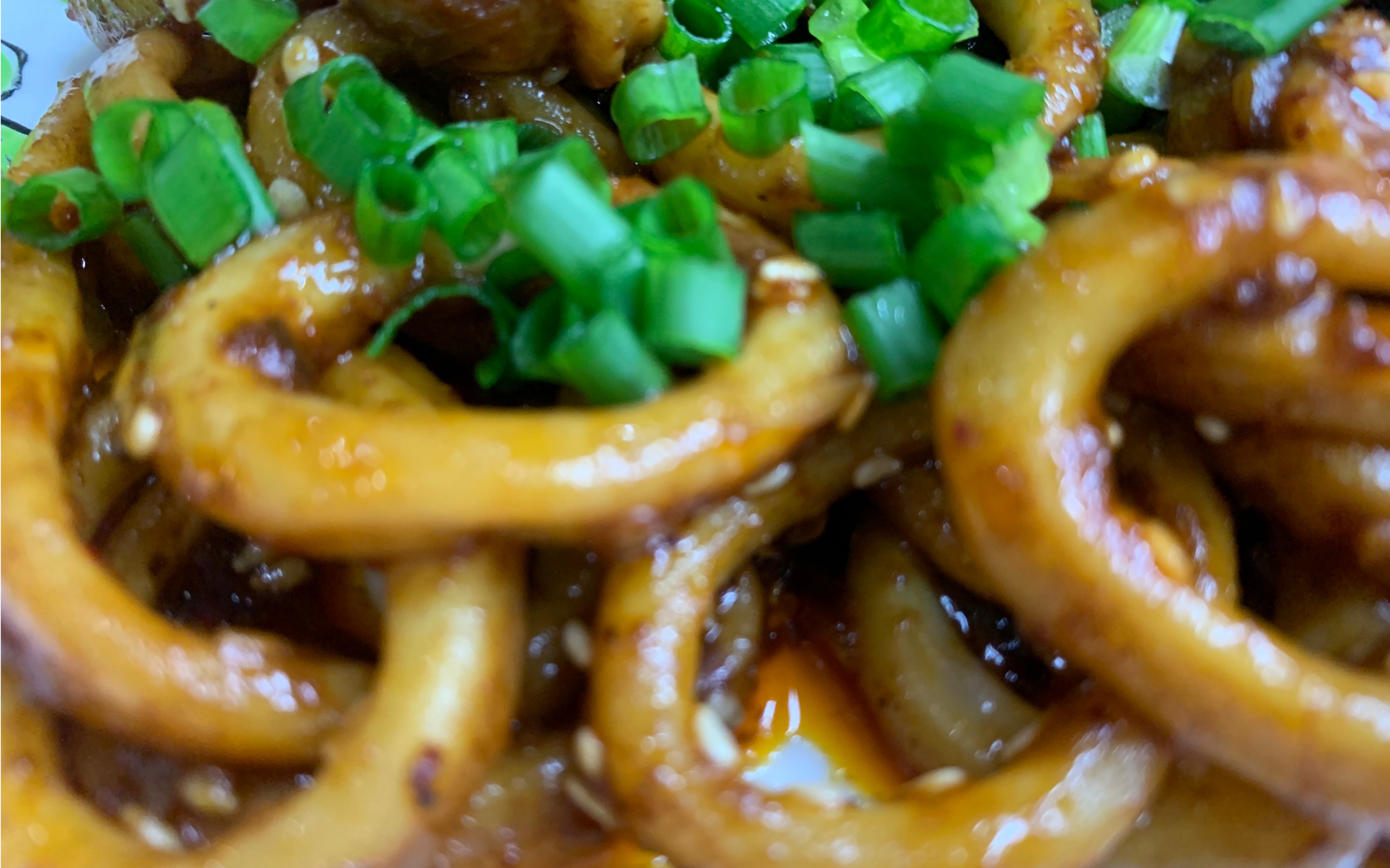 酱香鱿鱼的家常做法,不烤不炸,比铁板烧还好吃,上桌就抢光