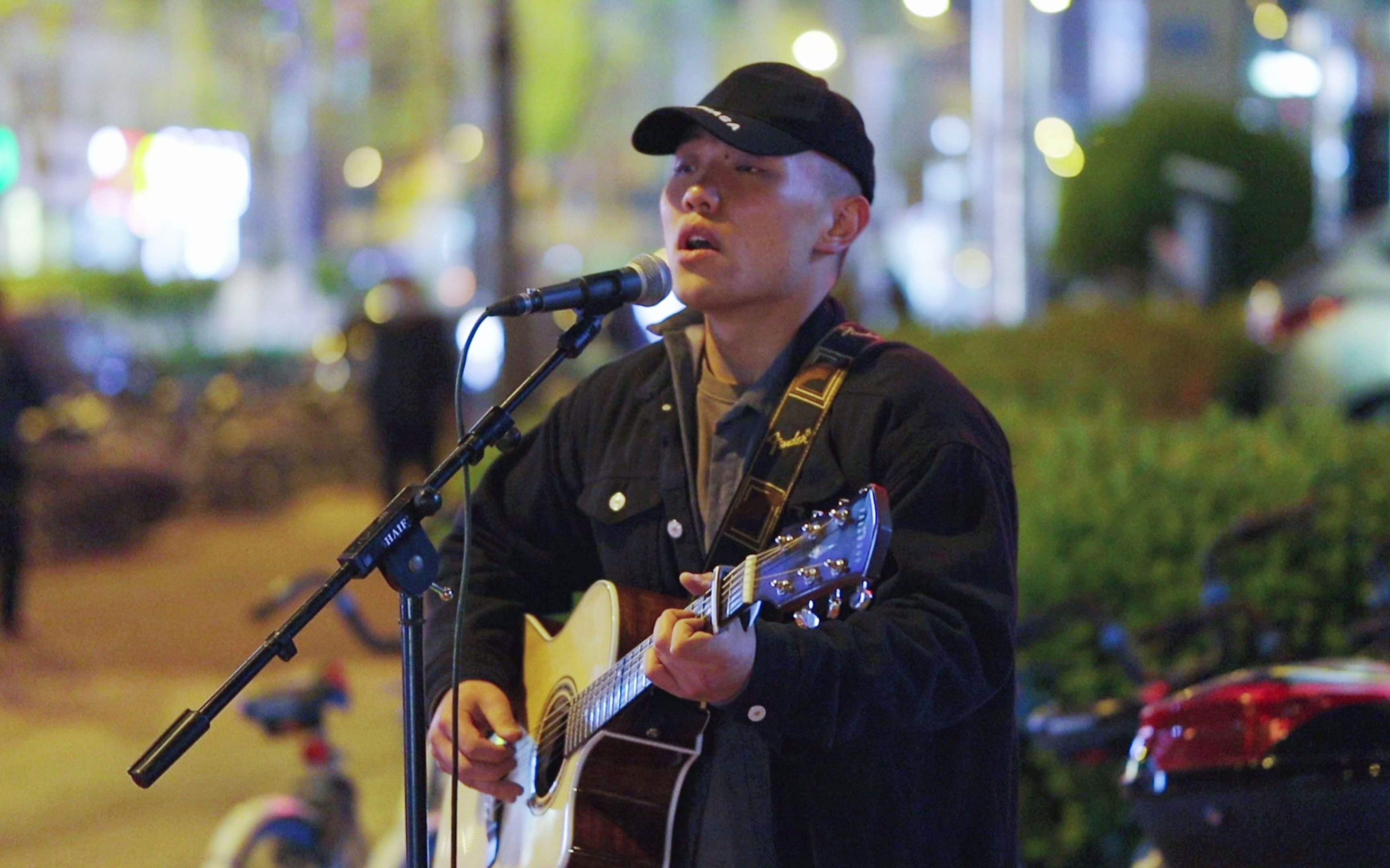 佳能m6 mark2 适马56 1.4 夜景拍摄 街头歌手演唱《往后余生》