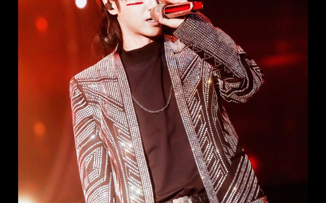 【华晨宇】什么叫做华语乐坛永远滴神啊!