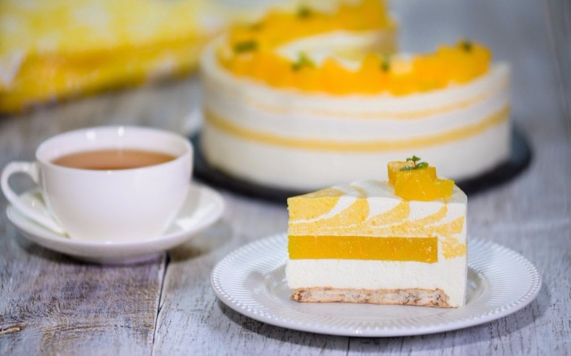 搬运黄桃慕斯蛋糕