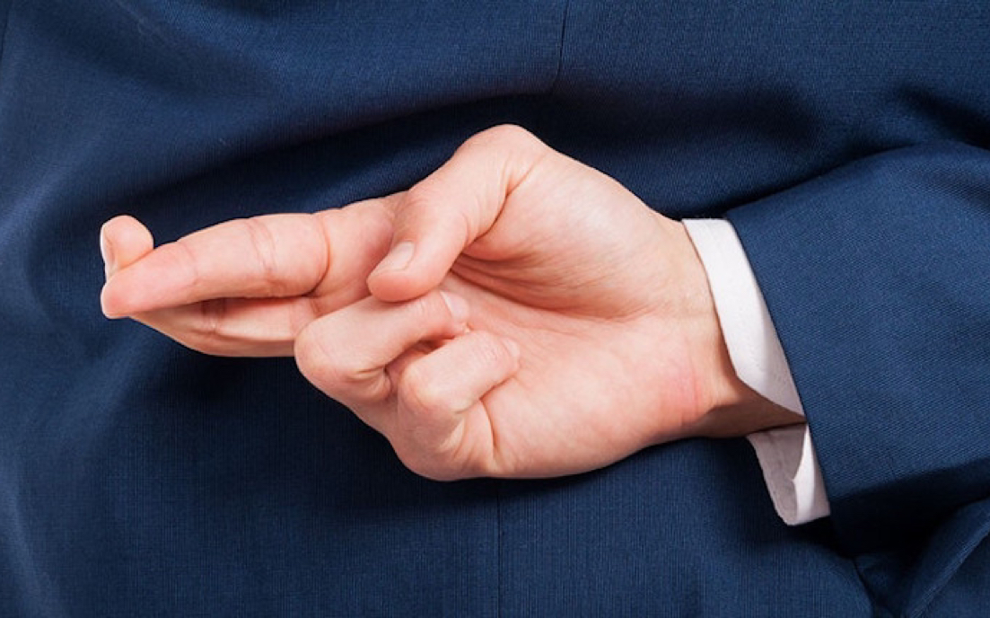 fingers crossed 常用习语017