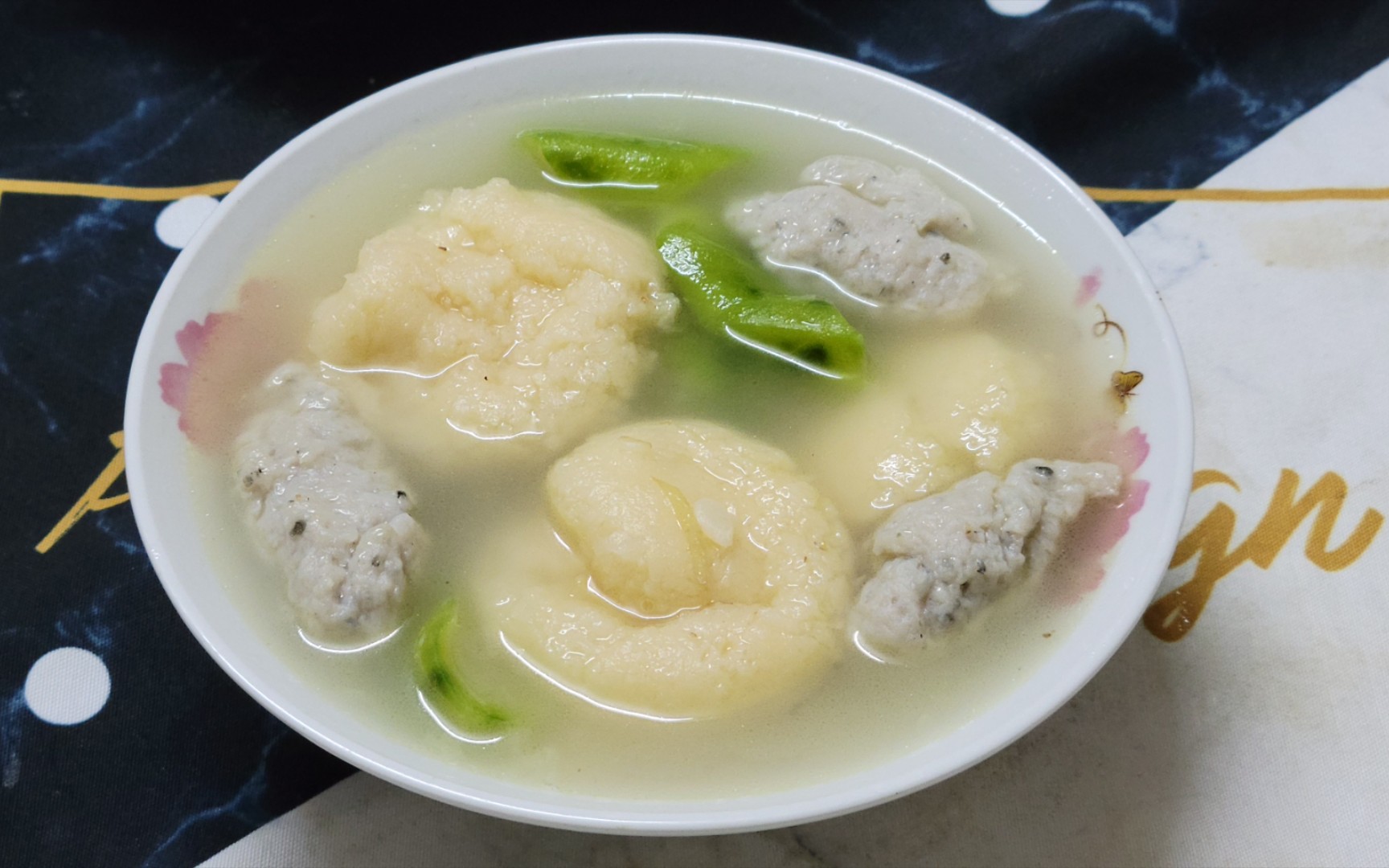 十分钟快手汤丝瓜鱼腐汤,清热解暑,鲜甜美味