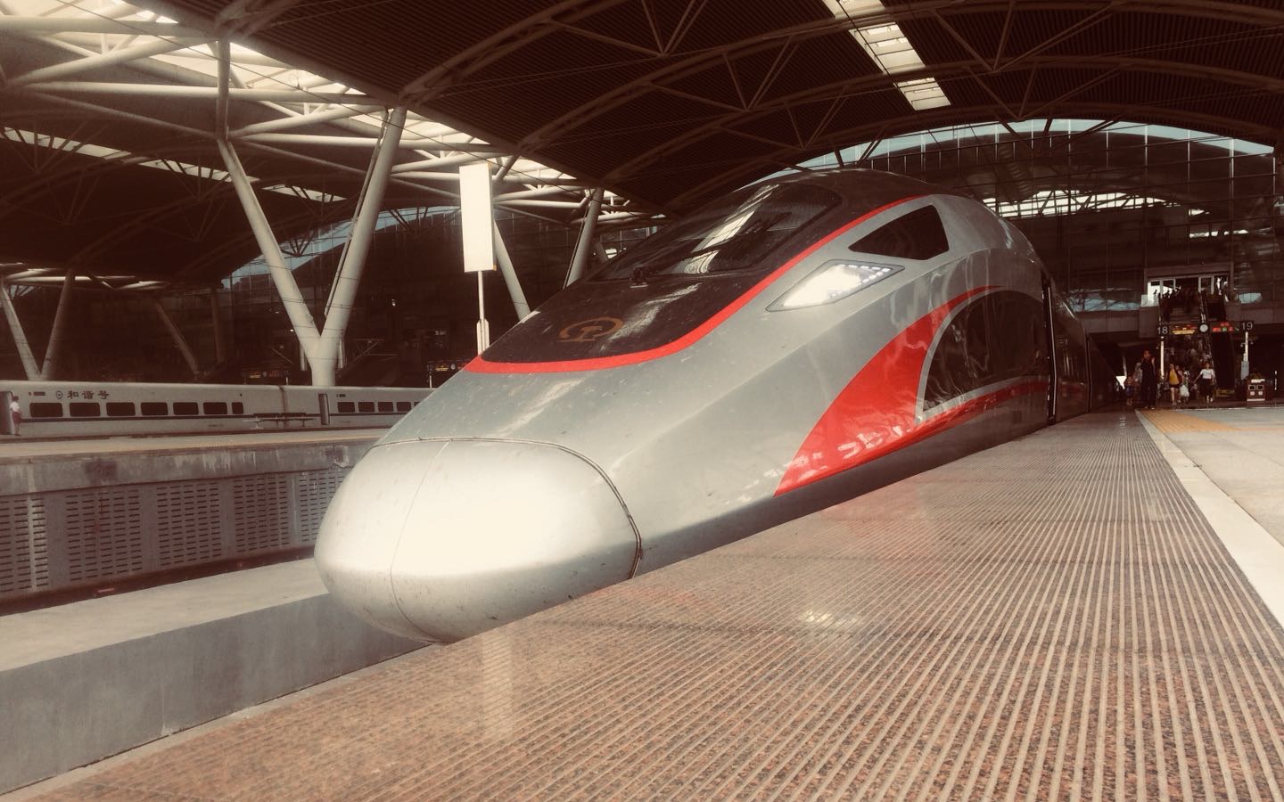 【中国铁路】贴地飞行复兴号!京广高铁g68次广州南-韶关右侧pov