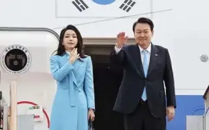 Descargar video: 韩国很戏剧性一幕，总统尹锡悦的岳母当庭被捕！