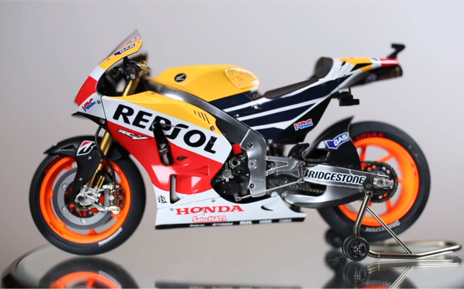 田宫 1/12 本田 rc213v 完工展示