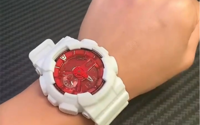 卡西欧(白龙)手表开箱视频,这款配色特别好看,上手很有质感,青春气息