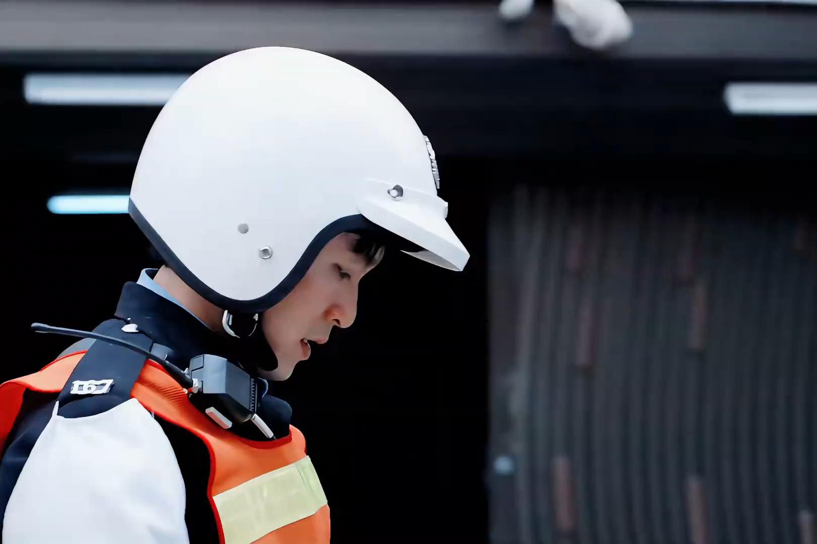 星爷:不是阿sir 你还真让我去当交通警察啊?