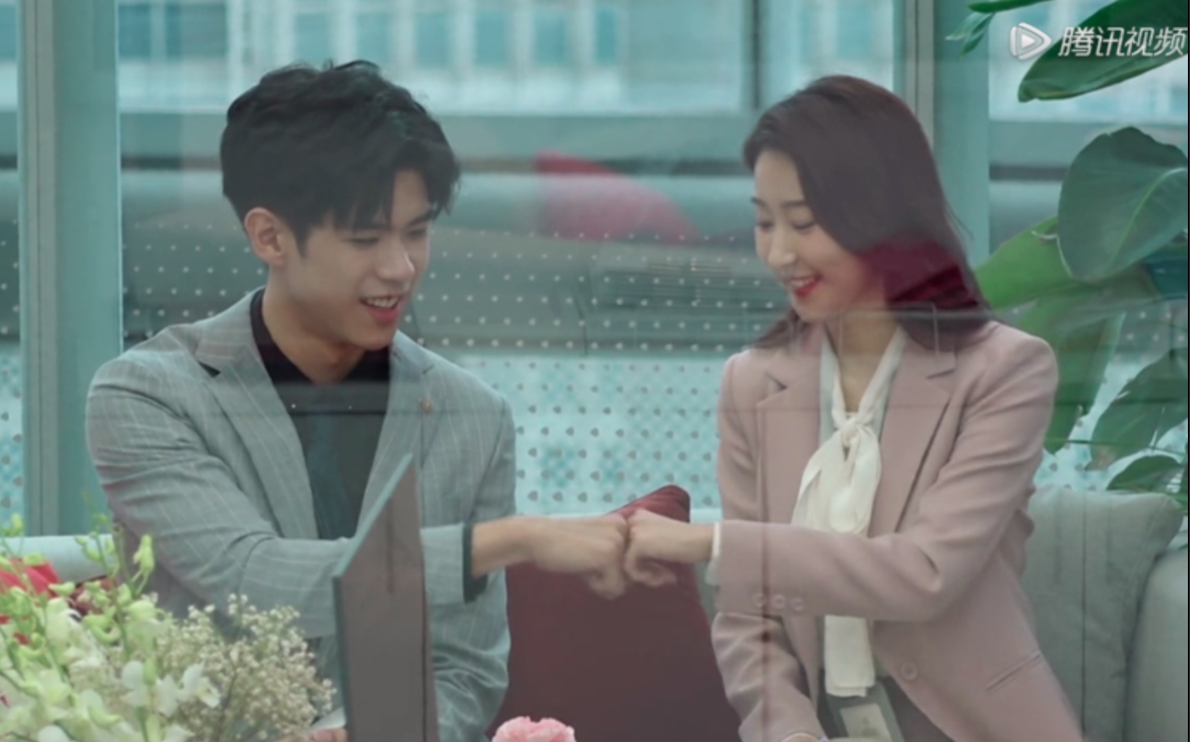 【一晔知秋/秋叶cp】李晋晔x詹秋怡默契搭档拿下谈判,过程小细节磕糖!