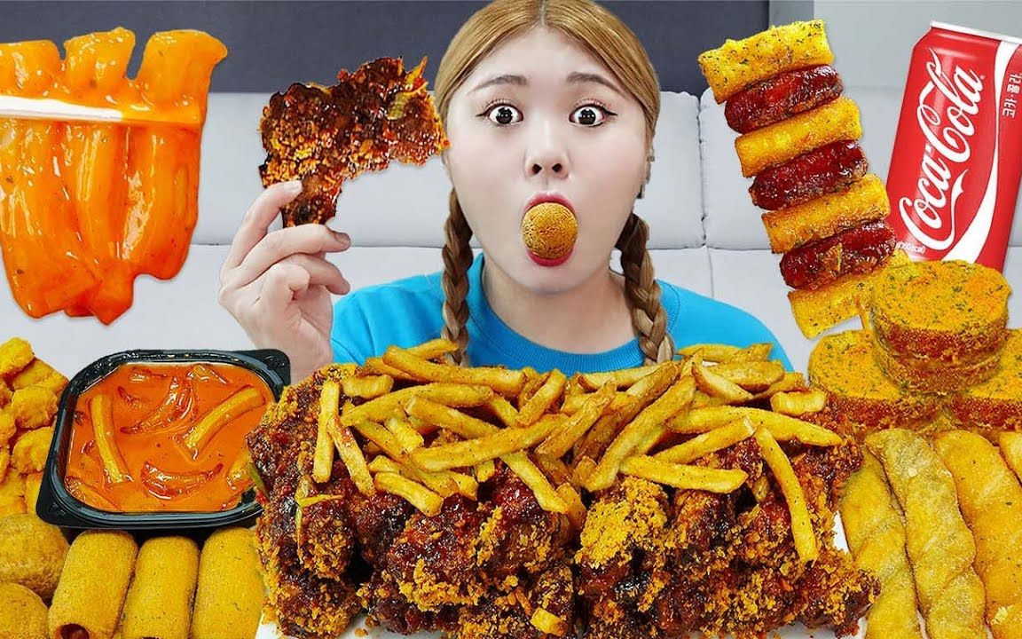 【韩国美女吃货】韩国炸鸡辣炒年糕