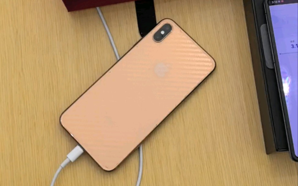 别问多少钱,问问青春剩几年!苹果xsmax置换matex5