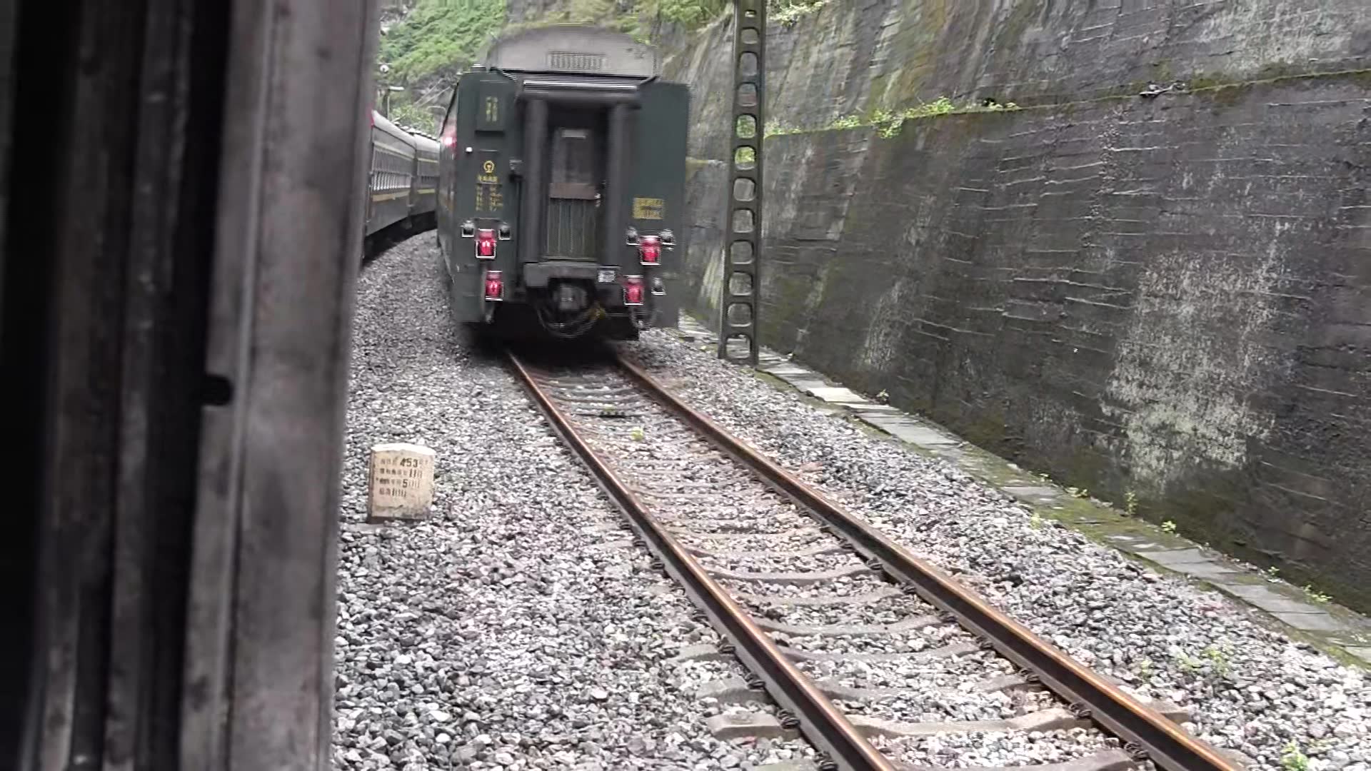 【成昆铁路】5620次列车关村坝附近会让t8869次