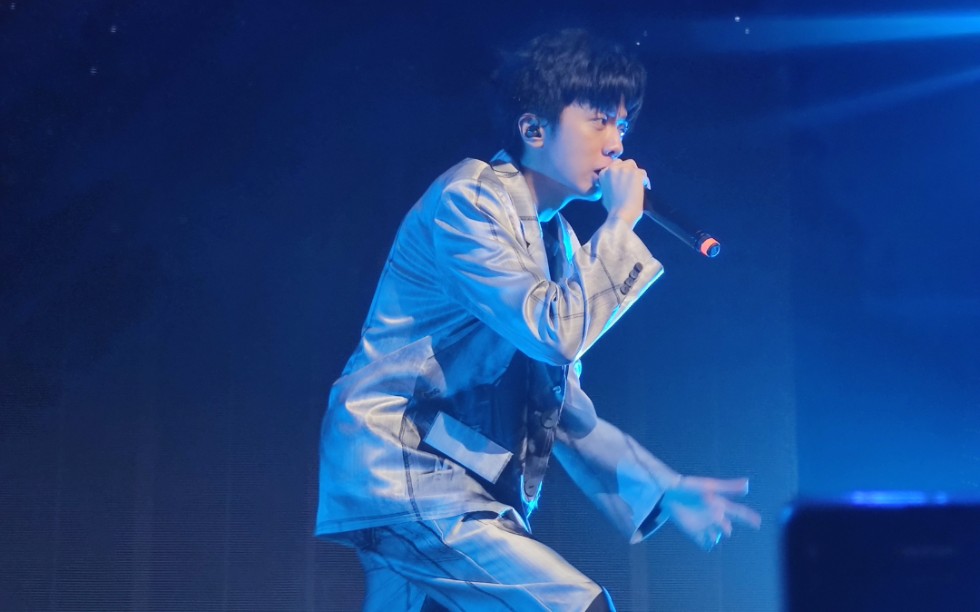 2022年7月3日姜云升沈阳巡演现场【舞台上】