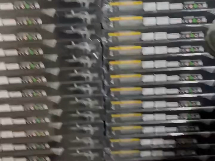 一张多的95式 仓库小哥乐开花 给他上上压力