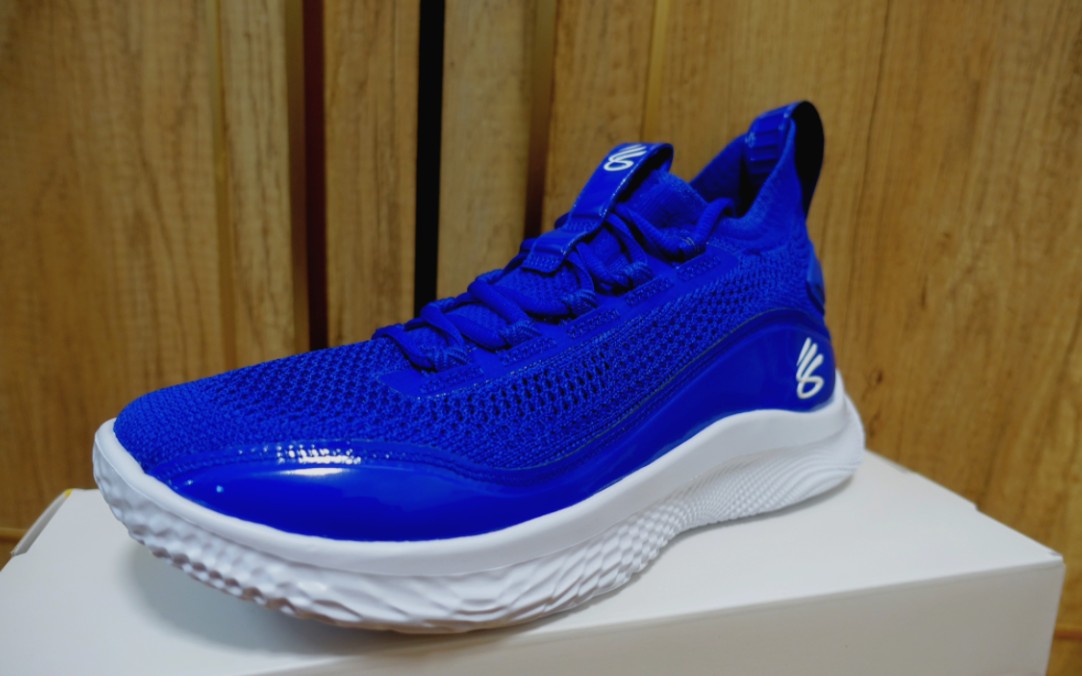 ua 库里8 curry flow 8实战测评,去外底设计标杆?真正的顶级后卫鞋?