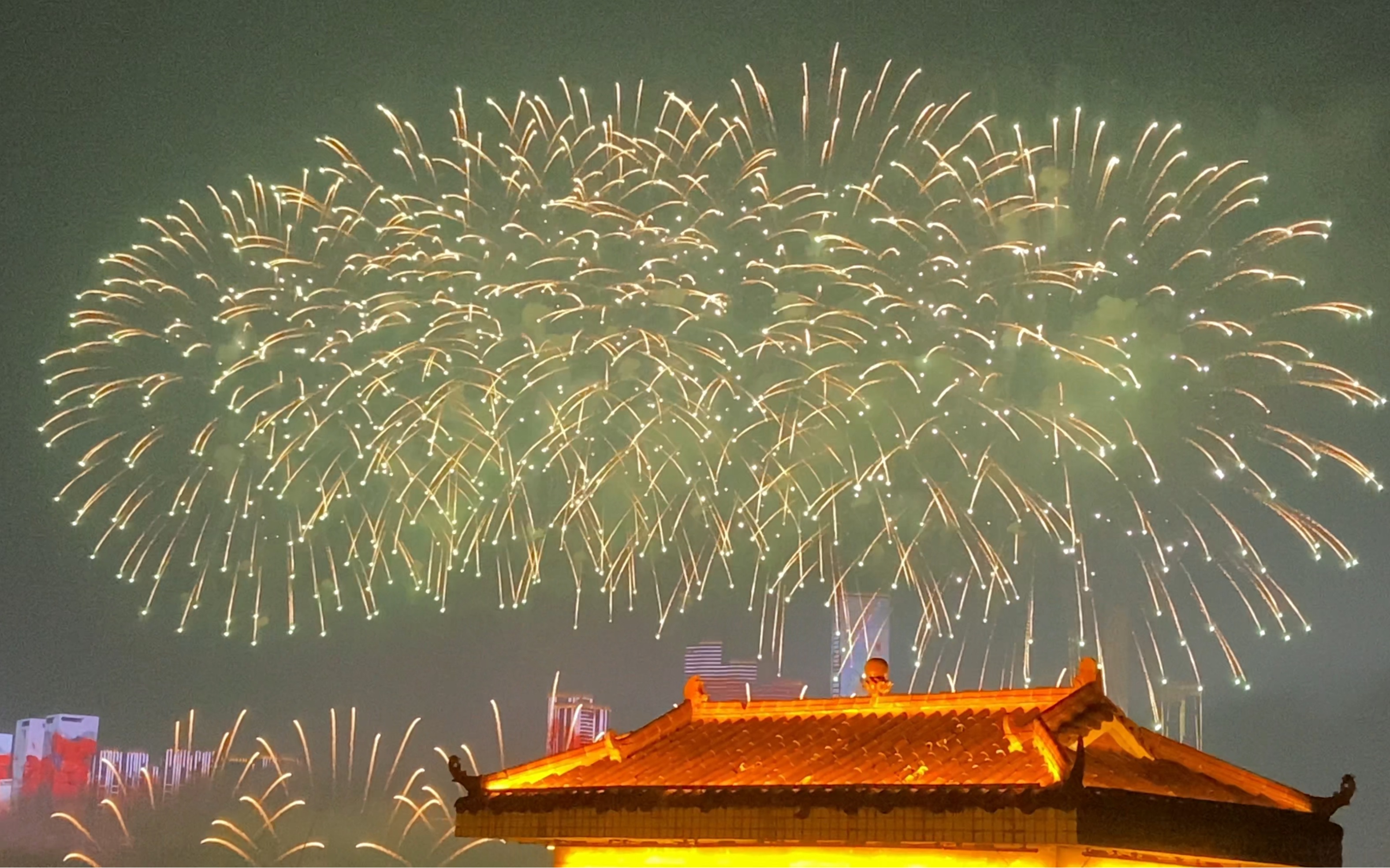 橘子洲烟花时隔两年又回来了,大型烟花秀