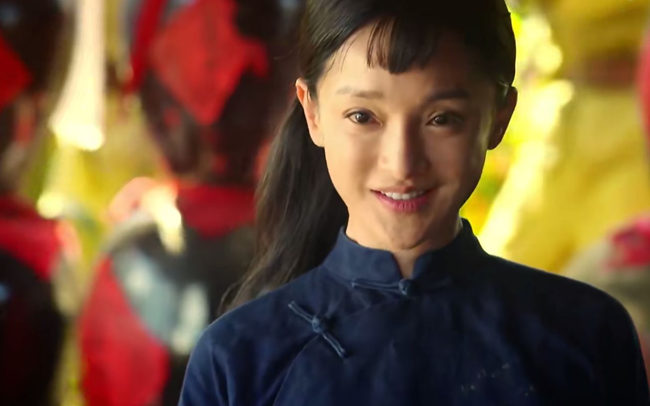 《红高粱》大结局:为了掩护余占鳌,九儿点燃三十里红牺牲自己