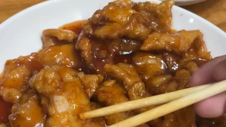 潍坊菜 潍县特有的糖醋里脊 用的肉片 滋味特别 口感软糯