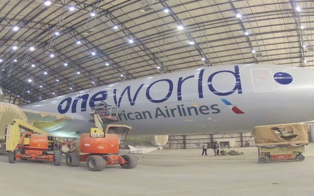 美国航空波音777寰宇一家涂装喷涂延时视频