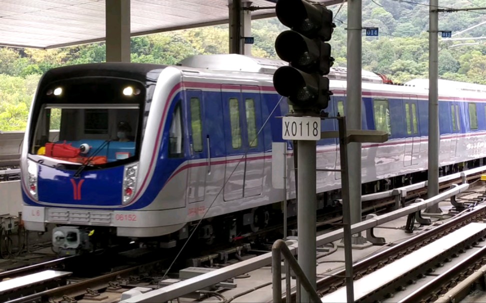 2021年11月19日,广州地铁6号线l6型增购车(浔峰岗站-香雪站)浔峰岗站