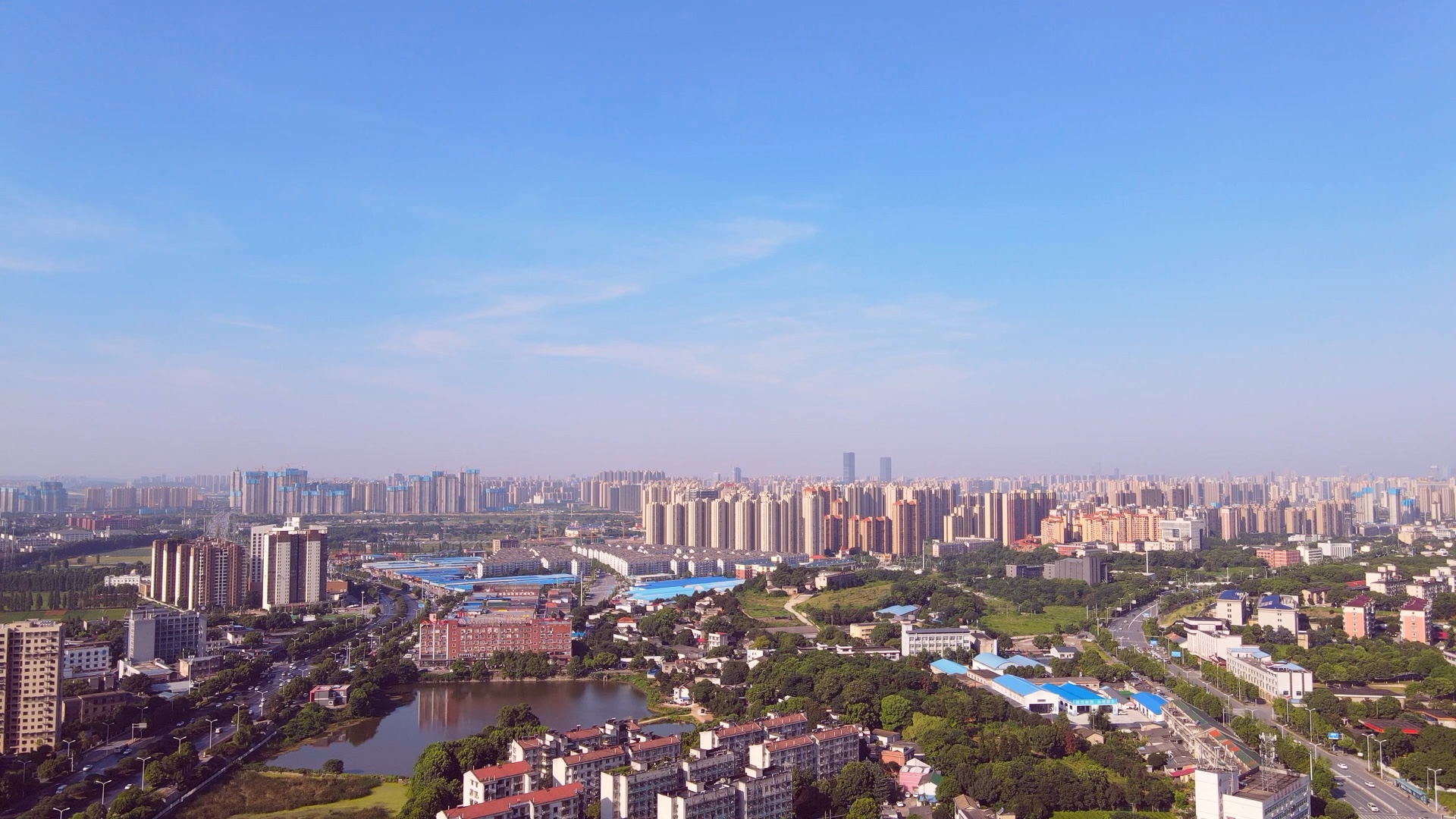 站在100米的高空俯瞰是这个样子的