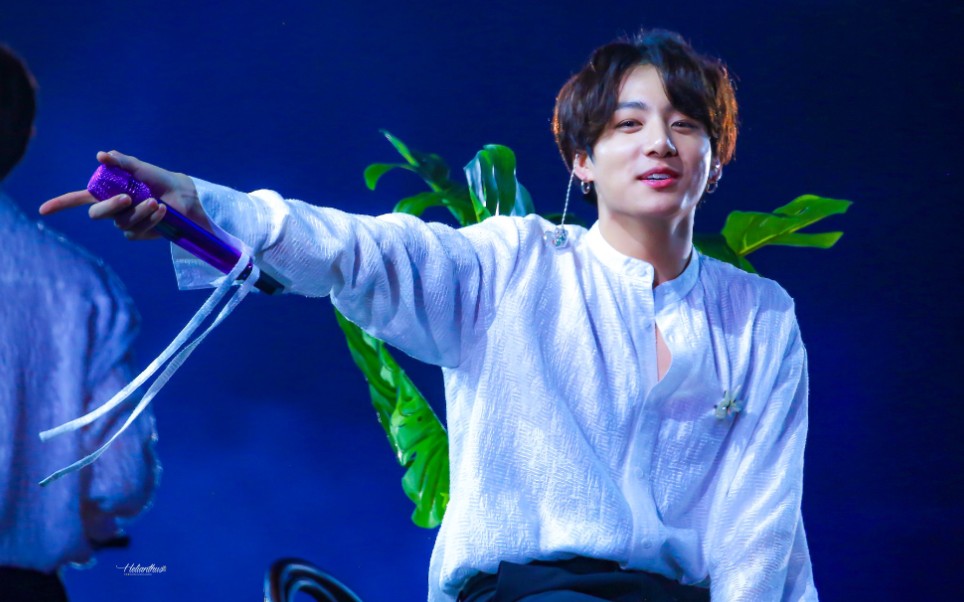 【防弹少年团 田柾国】"我不能摸这个戒指,摸的话可能就会发生大事