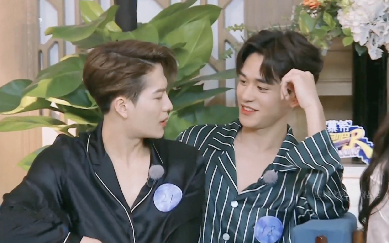 【沙田兄弟】你让节目成为了他的专属打歌节目 | 王嘉尔×黄旭熙_哔哩