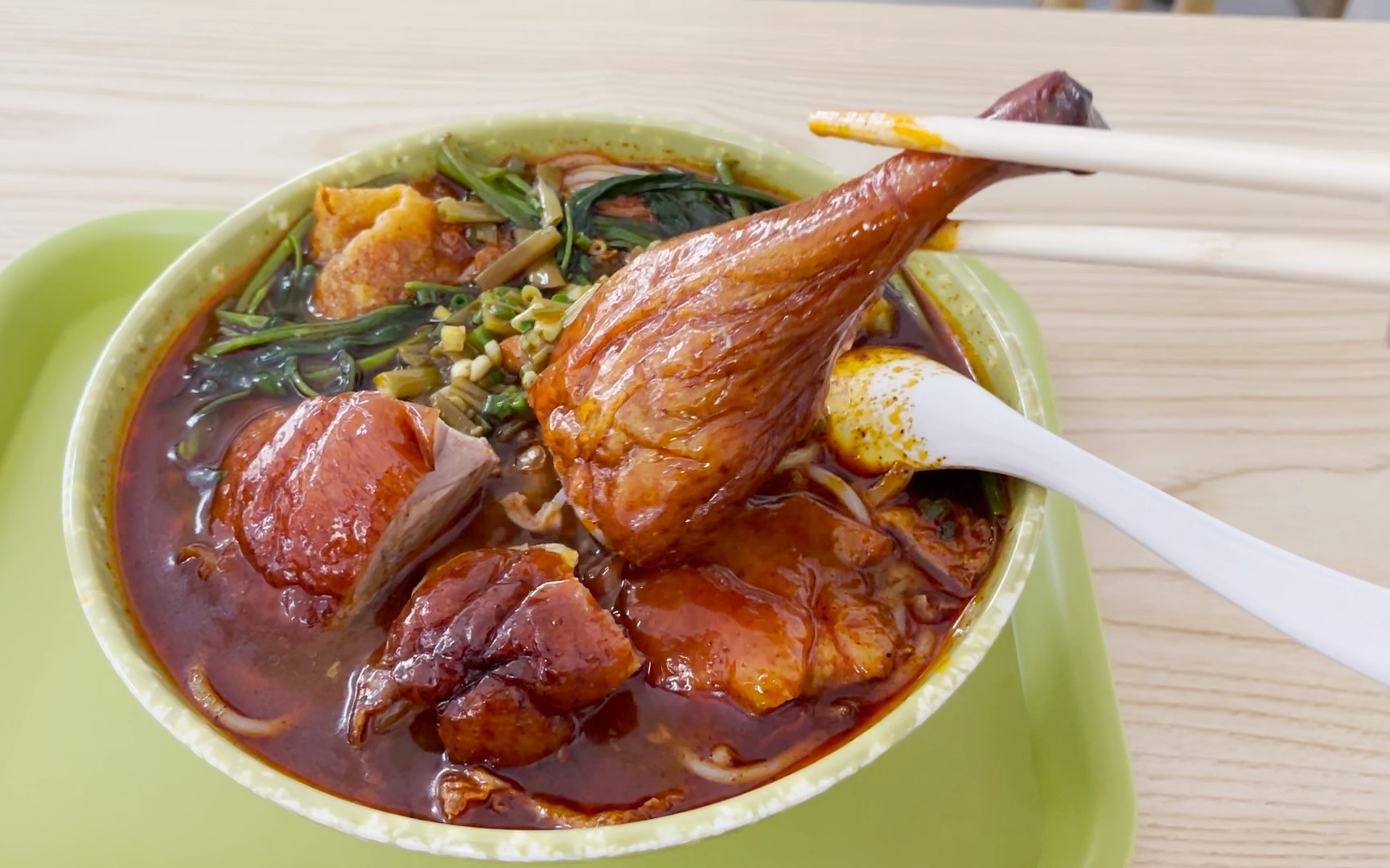 被中辣烧鸭螺蛳粉整哭