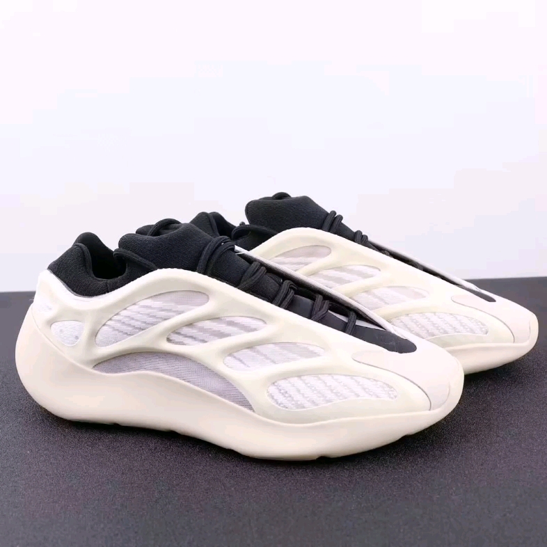 椰子700v3异形白!