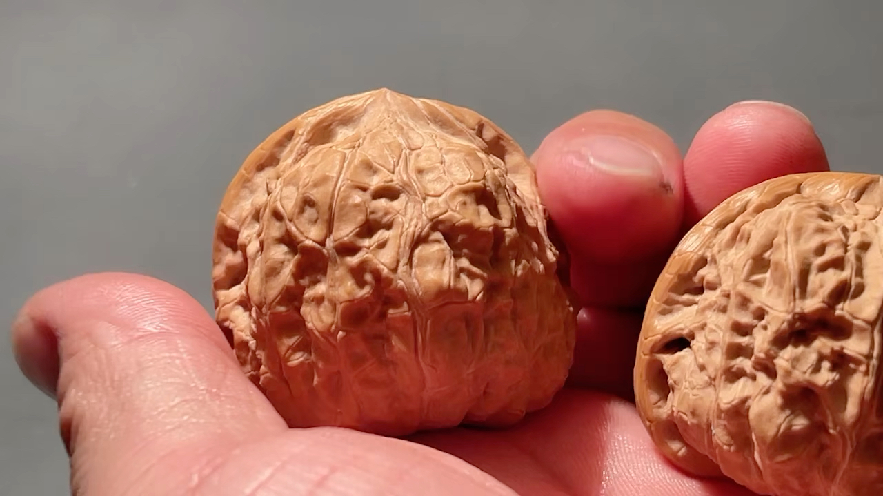 603号44x44大肚南瓜墩199元 骨质纹路不错 48.3克挺沉