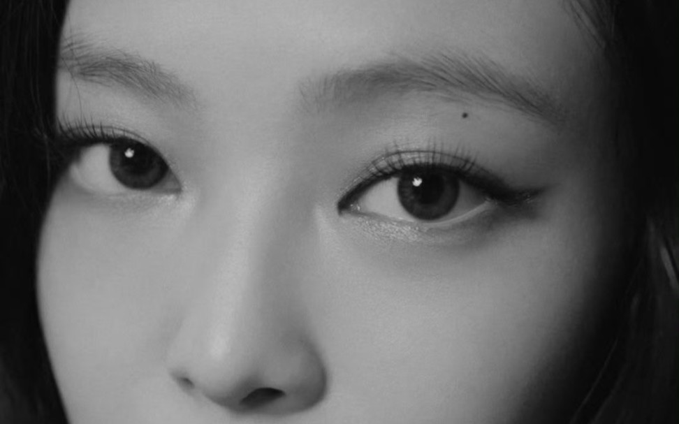 【JENNIE】好有质感!VogueKorea更新巴黎时装周图片!哔哩哔哩bilibili