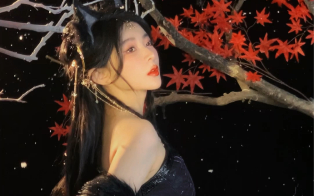 杨伊墨 今晚7点墨墨陪你过情人节,《成曦曲》主演ks连线直播,不见不