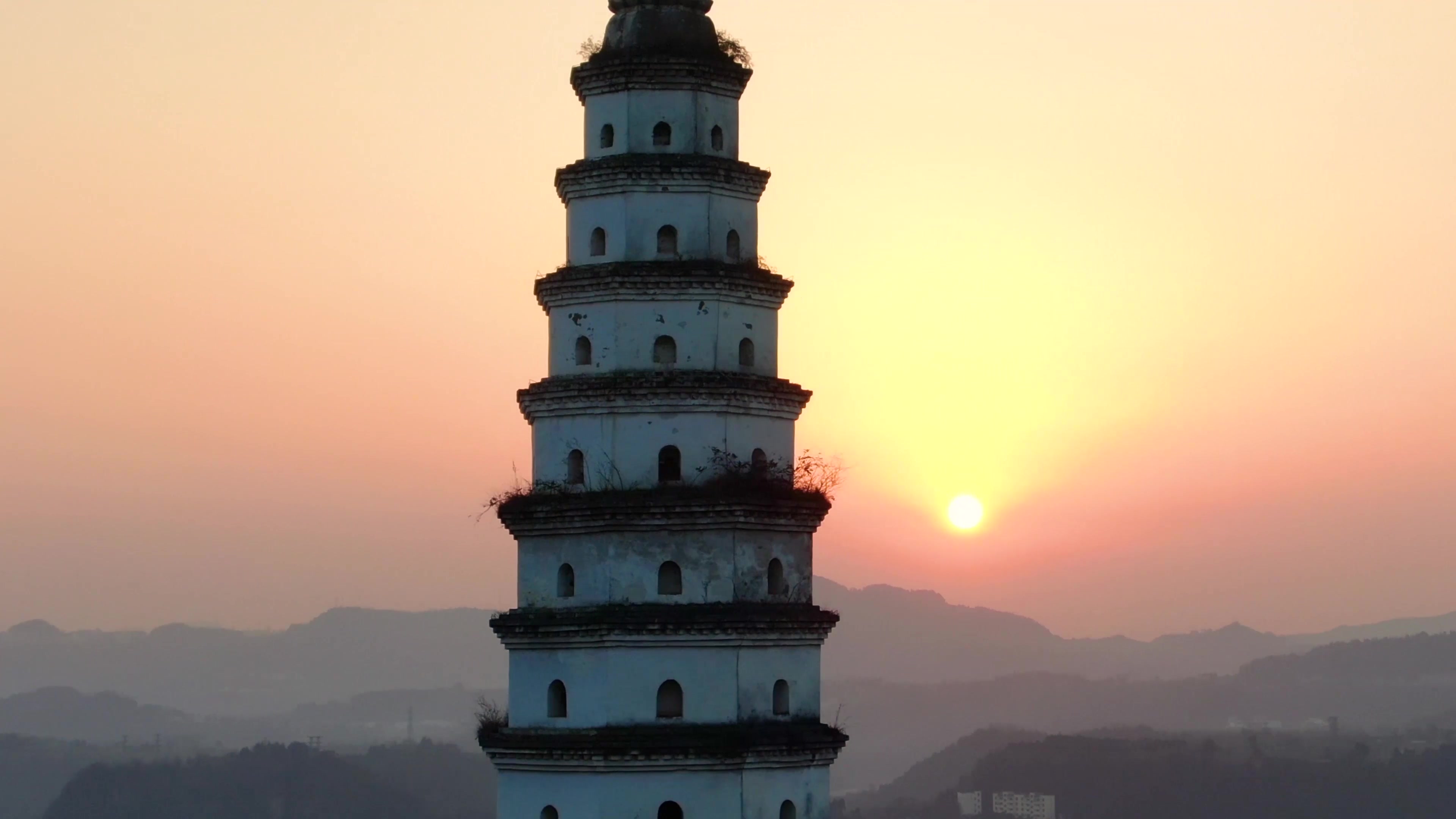 川东北最美高层古建筑之一 ——巴中白塔