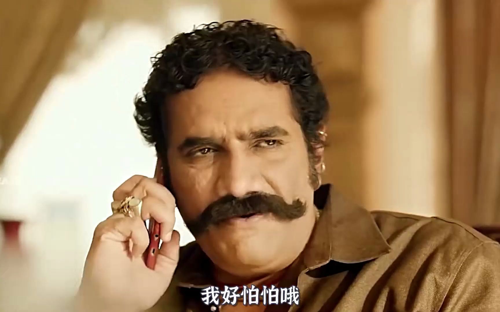 影视-拥有天生神力的男人,被一条项链给封印魔性,动作片《双面煞神》