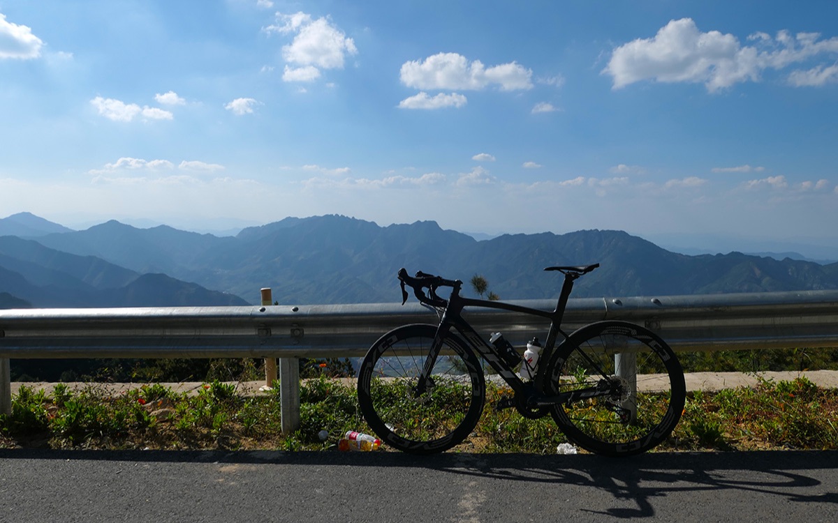 23公里海拔抬升1000米|国庆节秋老虎之下的公路车浙西太子尖爬坡