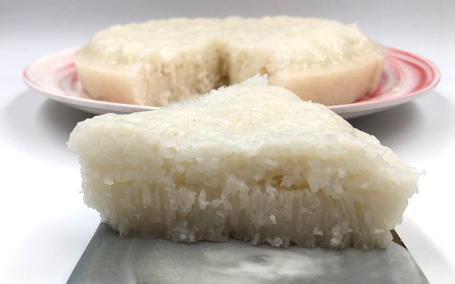 广式白糖糕,材料简单口感醇香,爽口不粘牙,有一种独特的香味.